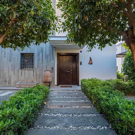 Βίλα Luxury With Private Pool In