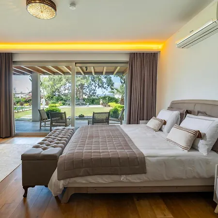 Luxury With Private Pool In *