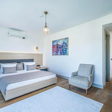 Villa Luxury With Private Pool In *