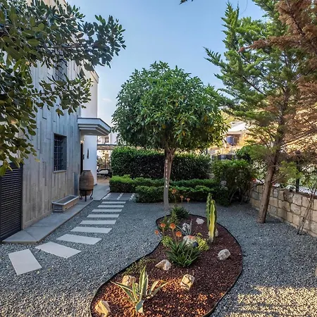 Luxury With Private Pool In Βίλα