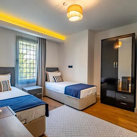Βίλα Luxury With Private Pool In